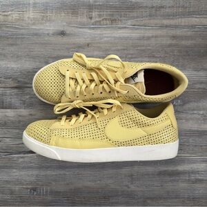 Nike Wmns Blazer Low SE 'Lemon Wash' AV9374-700 Women’s 10